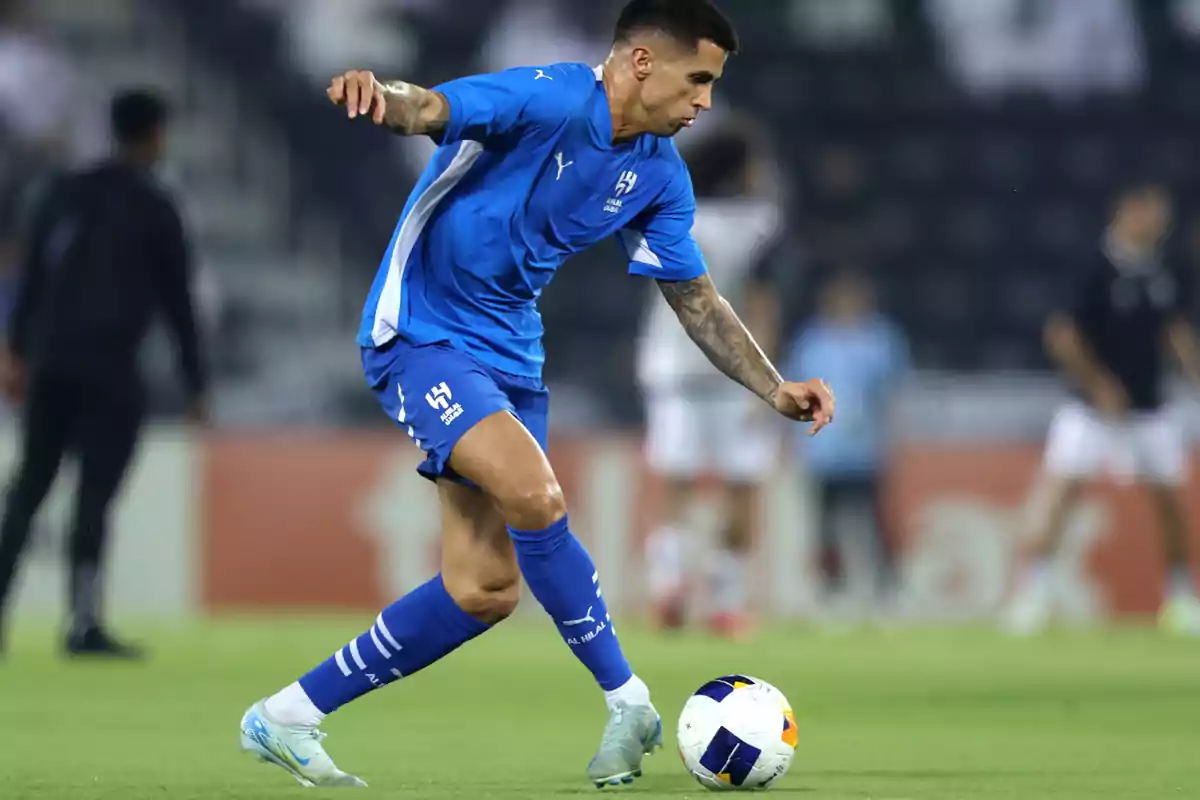 Cancelo es un refuerzo inesperado para el Barça Cancelo es un refuerzo inesperado para el Barça