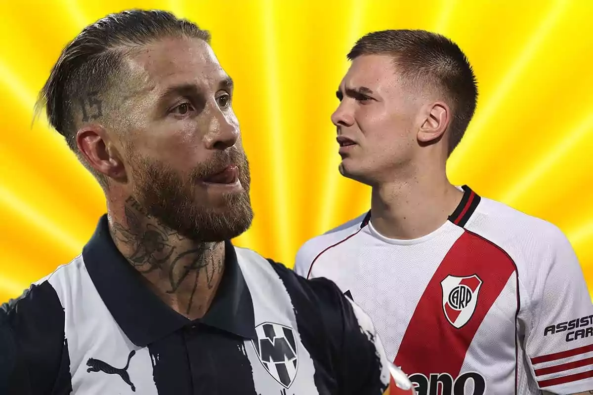 Dos futbolistas con uniformes de Monterrey y River Plate posan sobre un fondo amarillo brillante