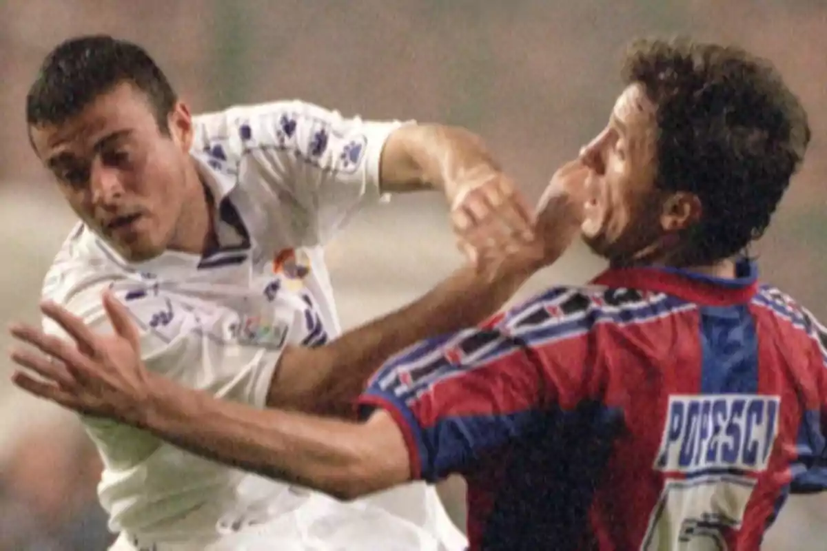 Luis Enrique contra el Barça en su época madridista Luis Enrique contra el Barça en su época madridista