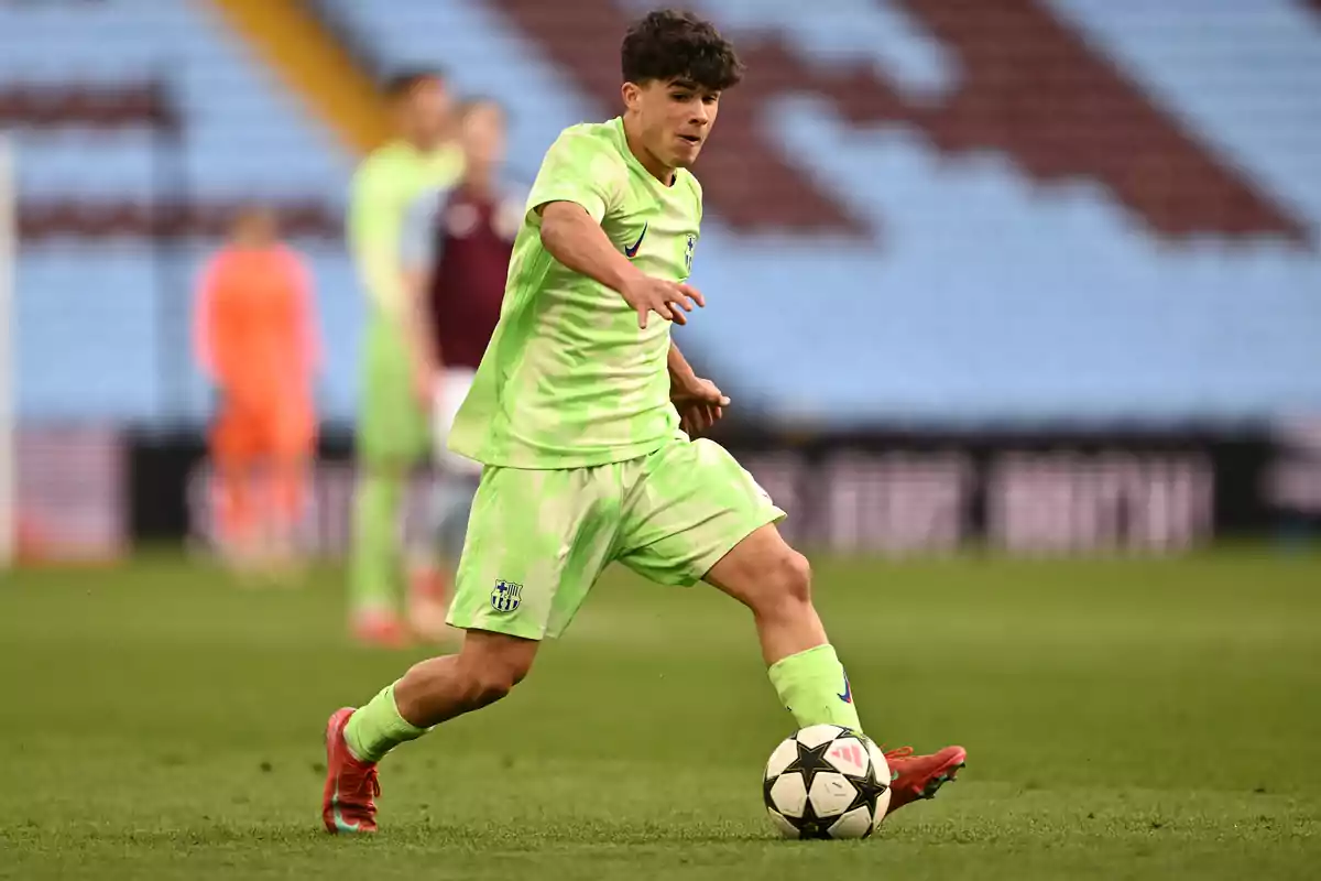 Virgili está destinado a jugar en el primer equipo del Barça Virgili está destinado a jugar en el primer equipo del Barça
