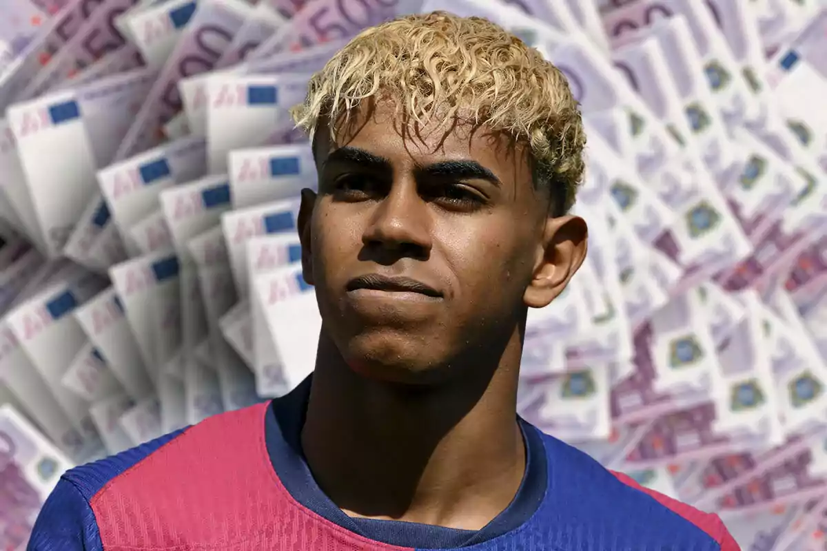 Young player with blond hair and a blue and red jersey posing in front of a background of euro bills
