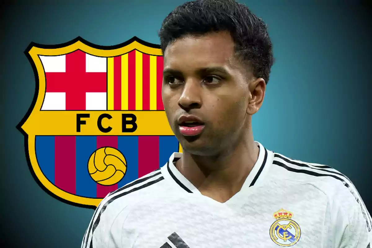 Futbolista con uniforme del Real Madrid frente al escudo del FC Barcelona