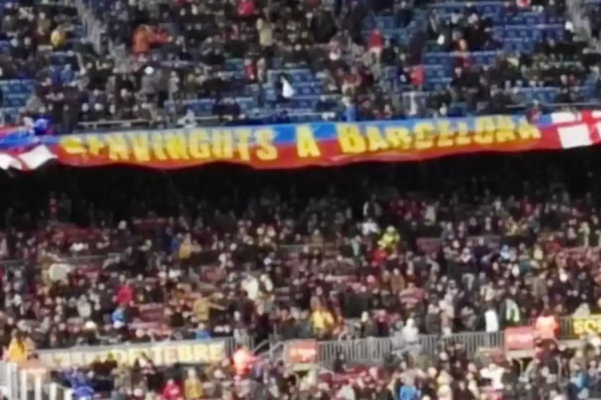 La afición del Barça da la bienvenido al Espanyol cuando visita el Camp Nou La afición del Barça da la bienvenido al Espanyol cuando visita el Camp Nou