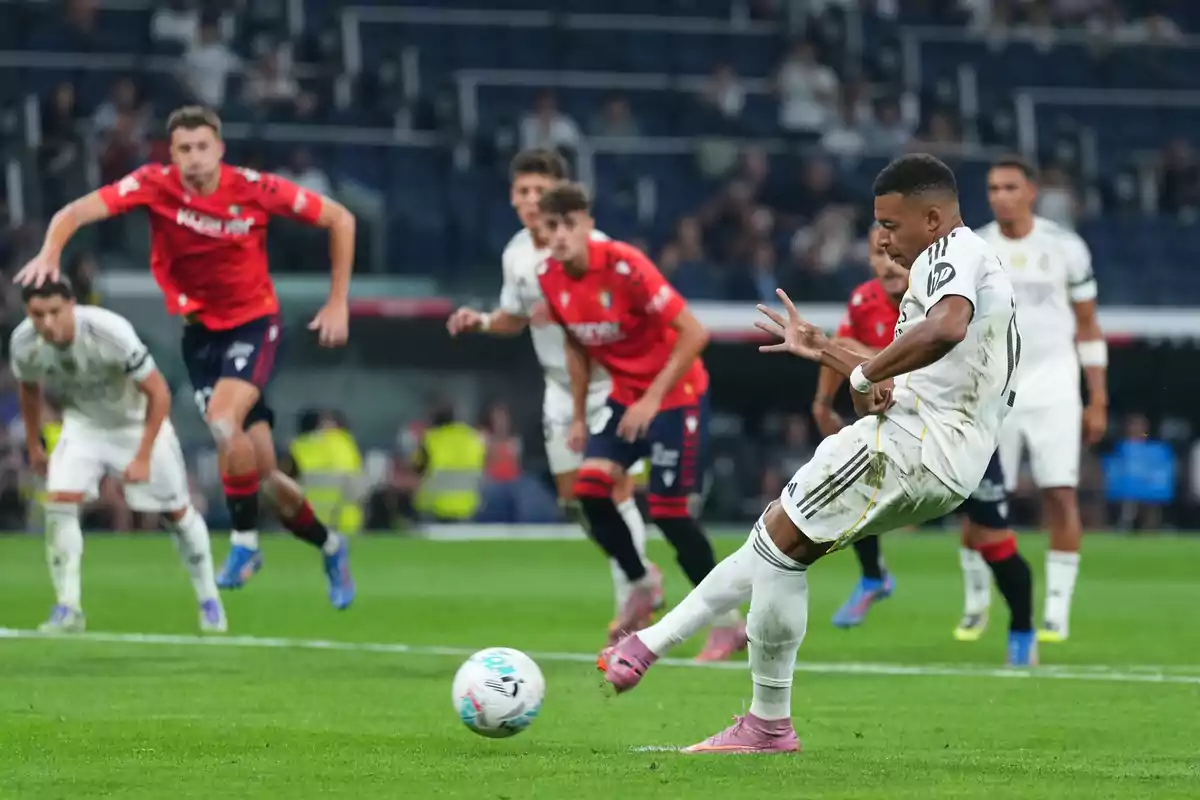 Mbappé asumió su liderazgo y decidió lanzar el penalti ante Osasuna
