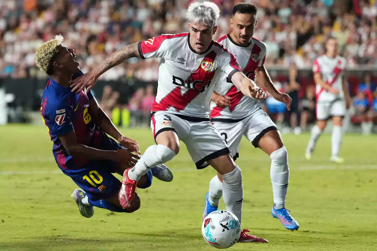 Lamine Yamal le echa mucho cuento al asunto