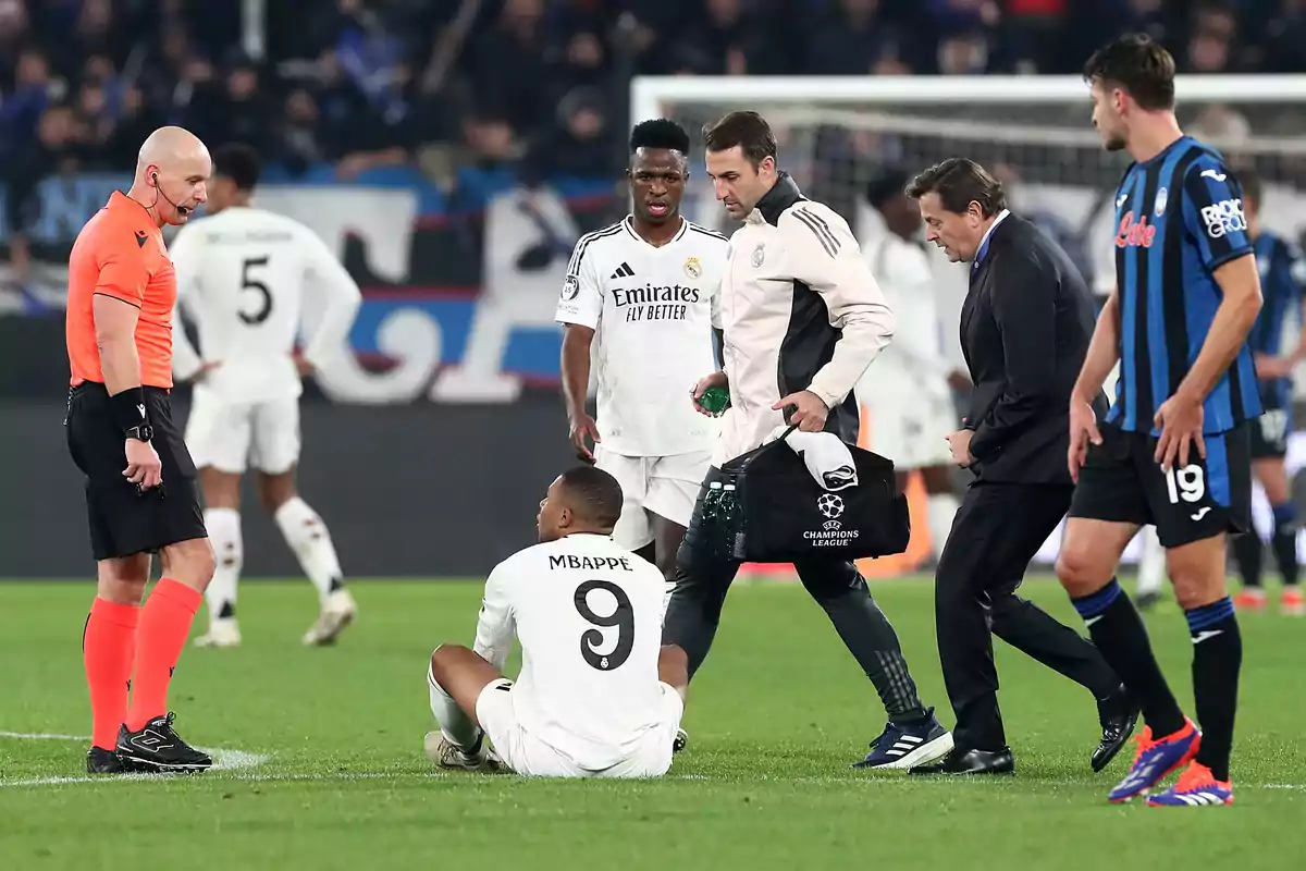 Mbappé se rompió después de anotar el 0-1 en Bérgamo