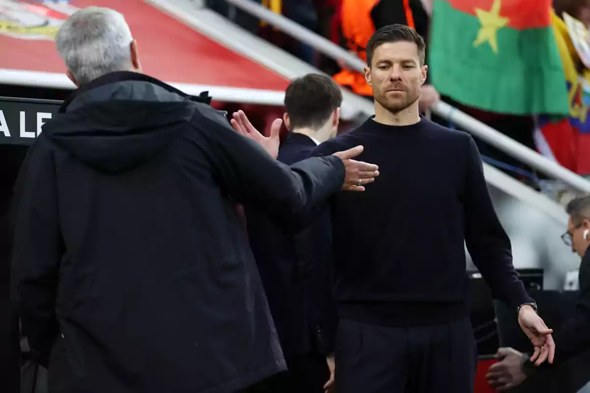 Mourinho y Xabi Alonso ya se han enfrentado en los banquillos Mourinho y Xabi Alonso ya se han enfrentado en los banquillos