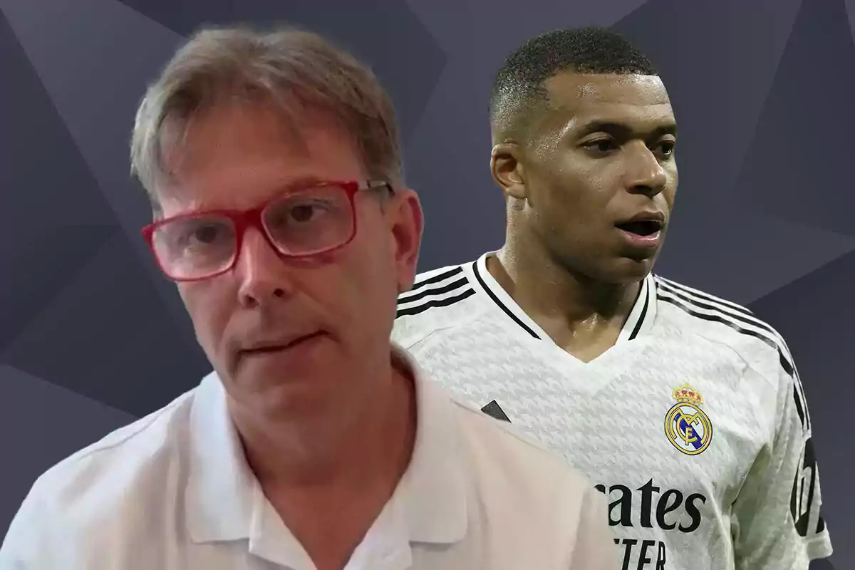 Un hombre con gafas rojas y una camiseta blanca está frente a un fondo oscuro junto a un jugador de fútbol con una camiseta blanca del Real Madrid.