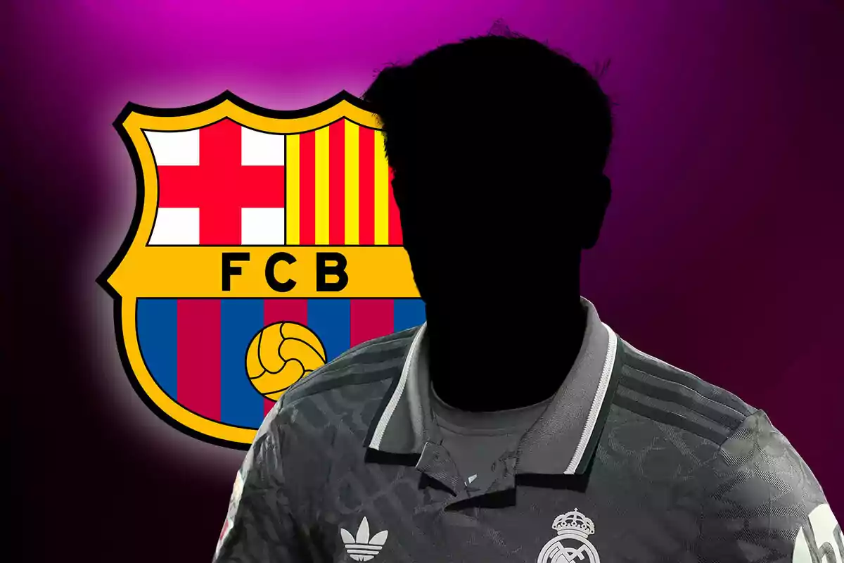 Silueta de una persona con una camiseta del Real Madrid frente al escudo del FC Barcelona sobre un fondo morado.