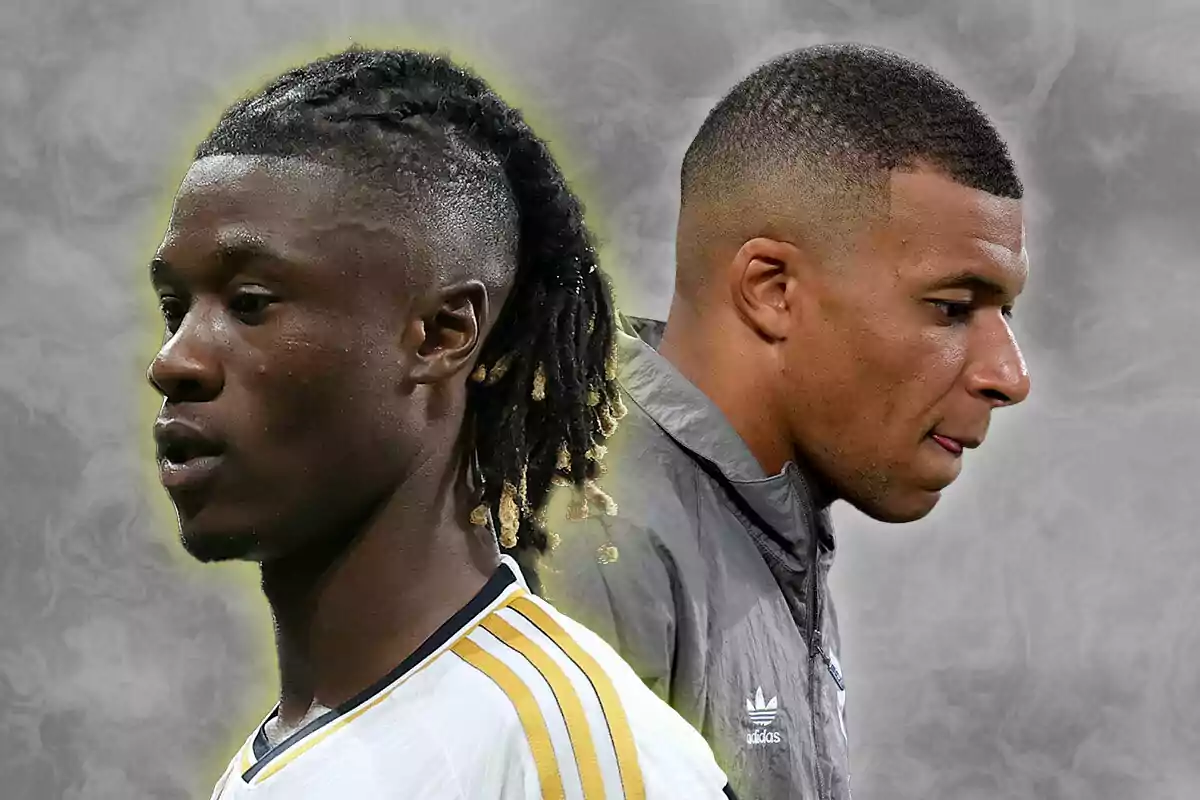 Dos jugadores de fútbol, Camavinga con una camiseta blanca y Mbappé con una chaqueta gris, están de perfil sobre un fondo gris.