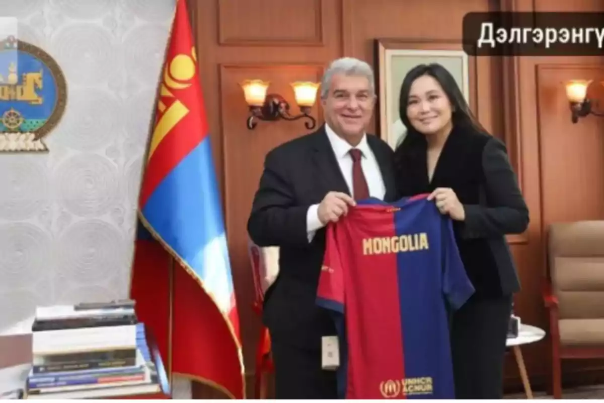 Laporta, con la ministra de Cultura de Mongolia