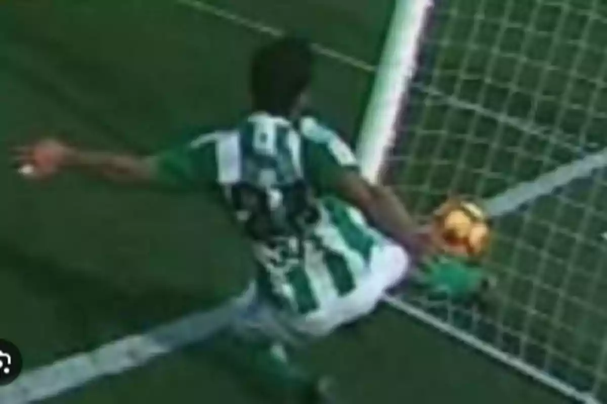 La pelota entró, Hernández Hernández no lo vio y el Real Madrid sumó una nueva Liga