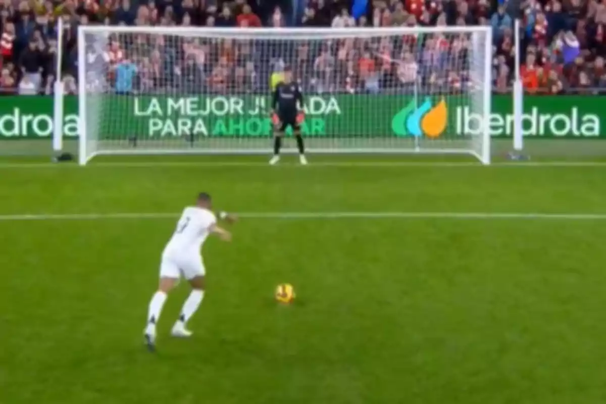 A base de penaltis (17), el Real Madrid ha maquillado su pobre paso por LaLiga A base de penaltis (17), el Real Madrid ha maquillado su pobre paso por LaLiga