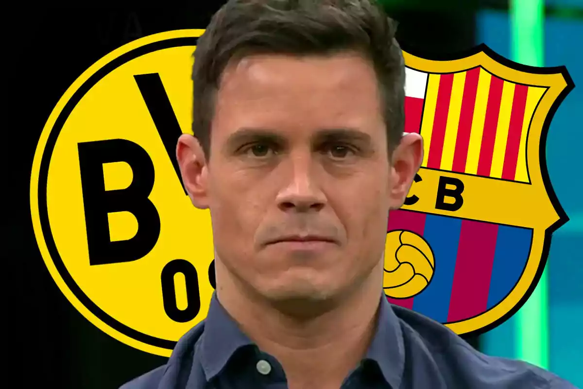 Edu Aguirre con expresión seria frente a los escudos de los equipos de fútbol Borussia Dortmund y FC Barcelona.