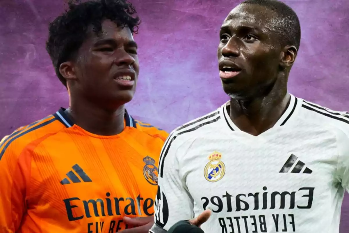 Dos futbolistas del Real Madrid con uniformes de diferentes colores posan frente a un fondo morado