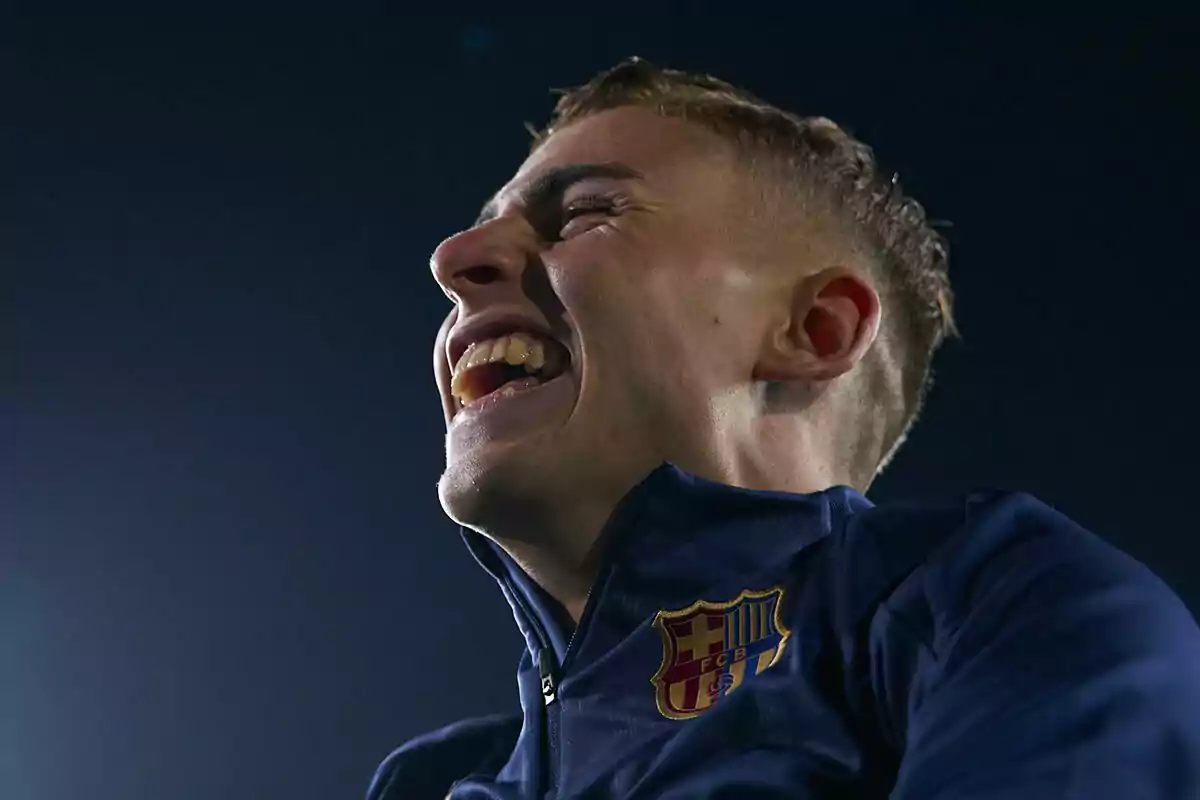 Fermín López smiling wearing an FC Barcelona jacket.