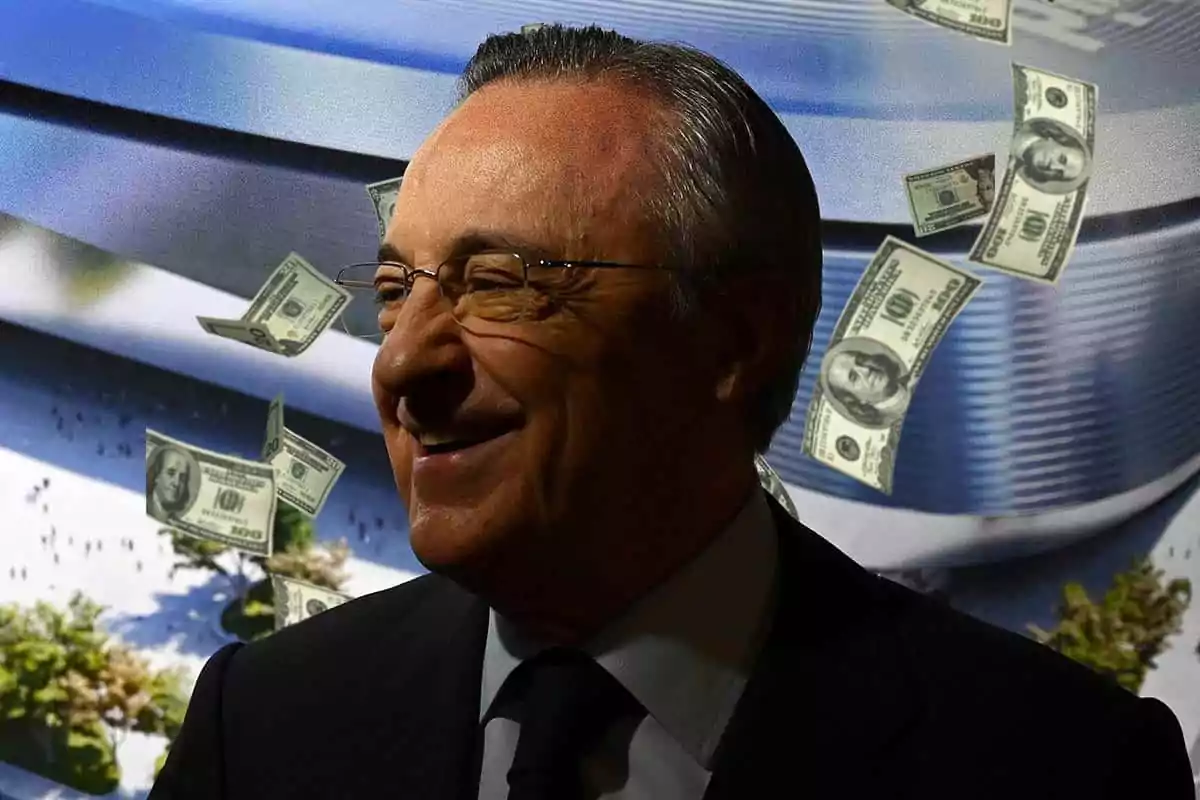 Florentino Pérez con traje y gafas sonríe mientras billetes de cien dólares flotan a su alrededor.