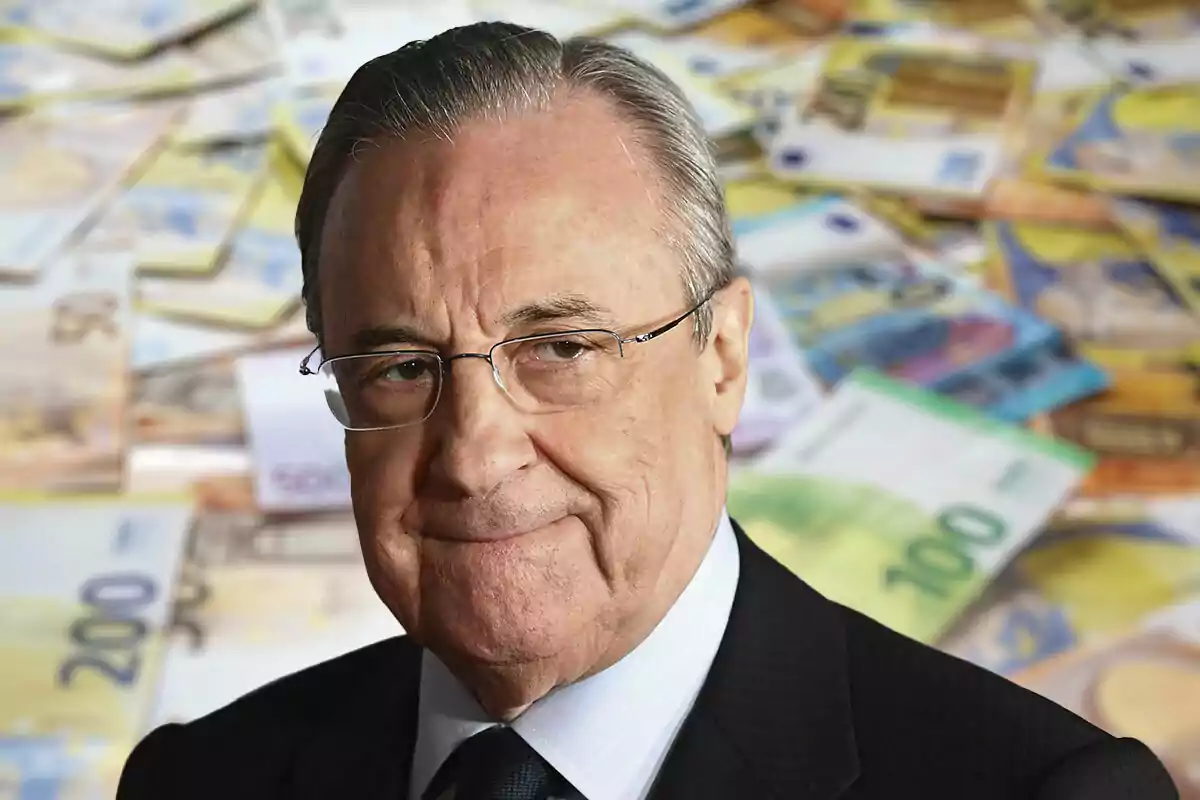 Florentino Pérez con gafas y traje oscuro frente a un fondo de billetes.