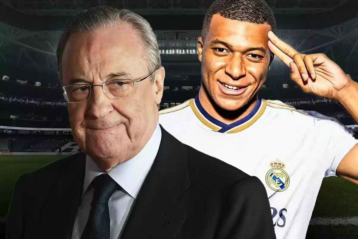 Florentino sonríe, detrás Mbappé con la camiseta del Real Madrid