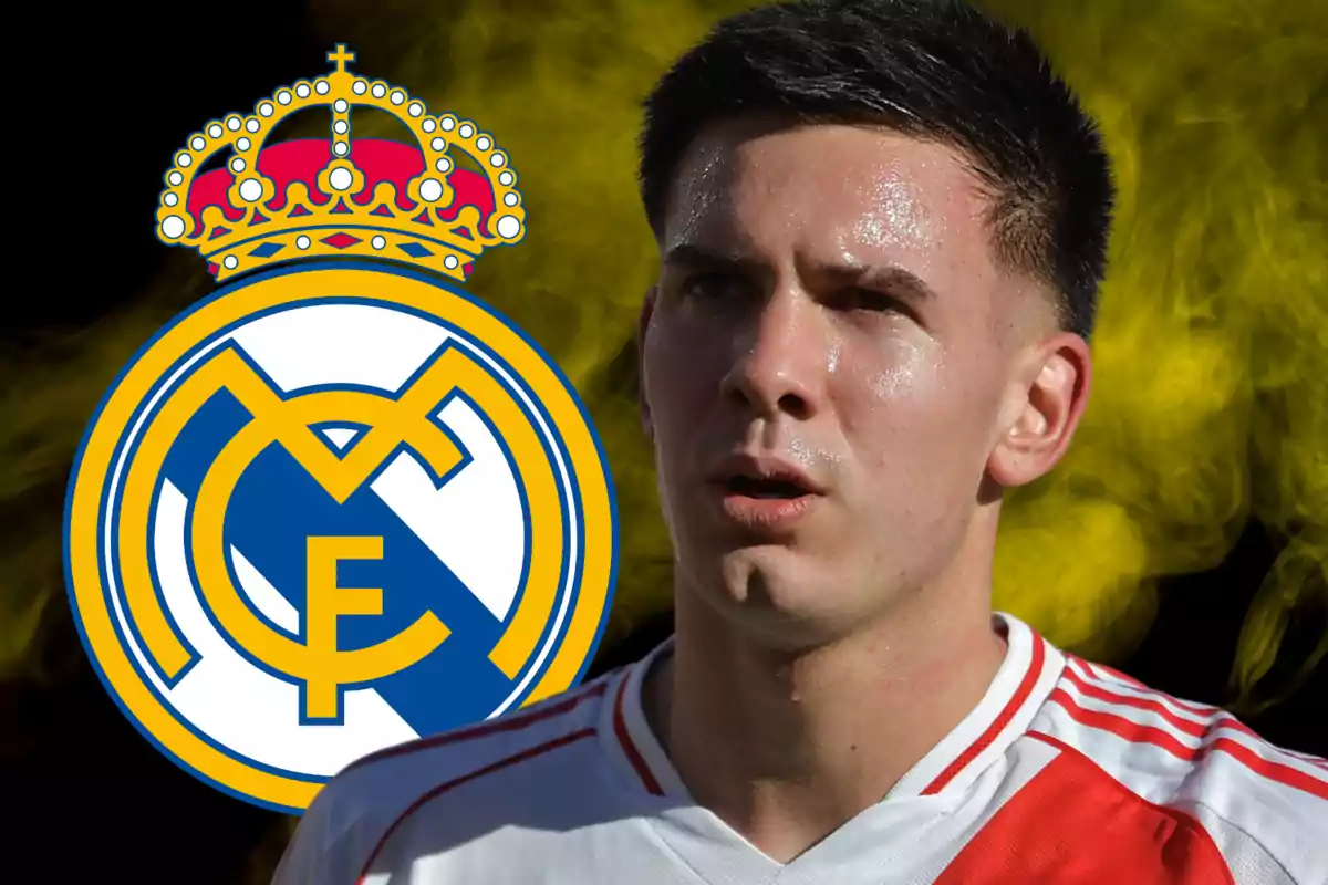 Futbolista con camiseta de River Plate y el escudo del Real Madrid de fondo con humo amarillo