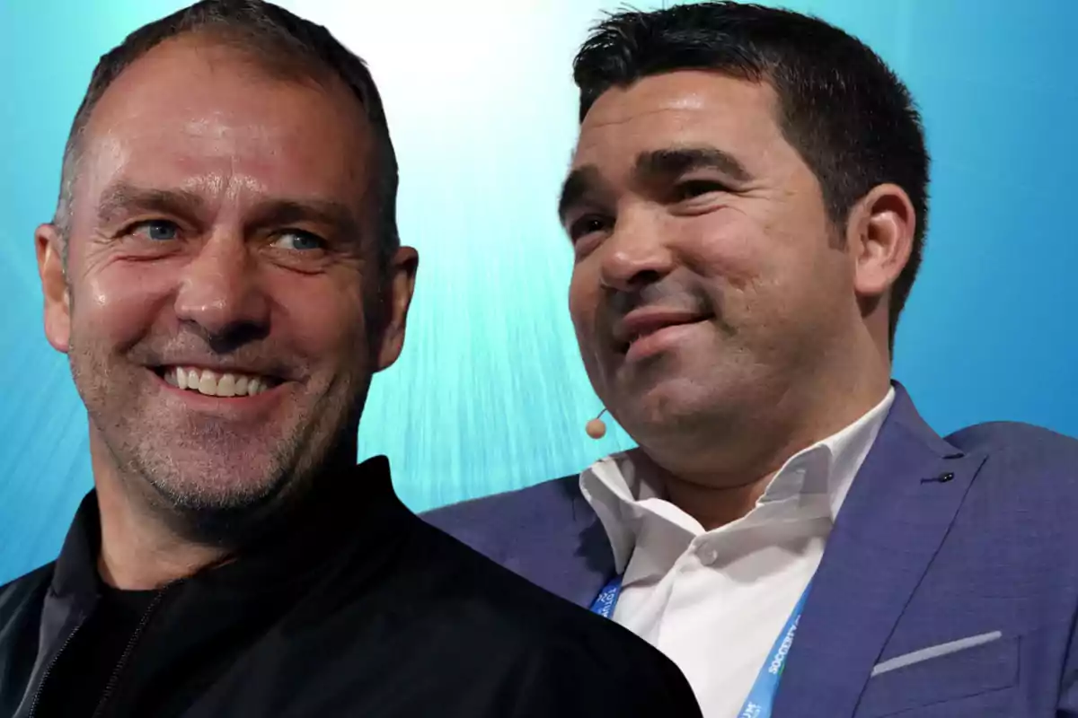 Dos hombres sonrientes posan juntos frente a un fondo azul claro
