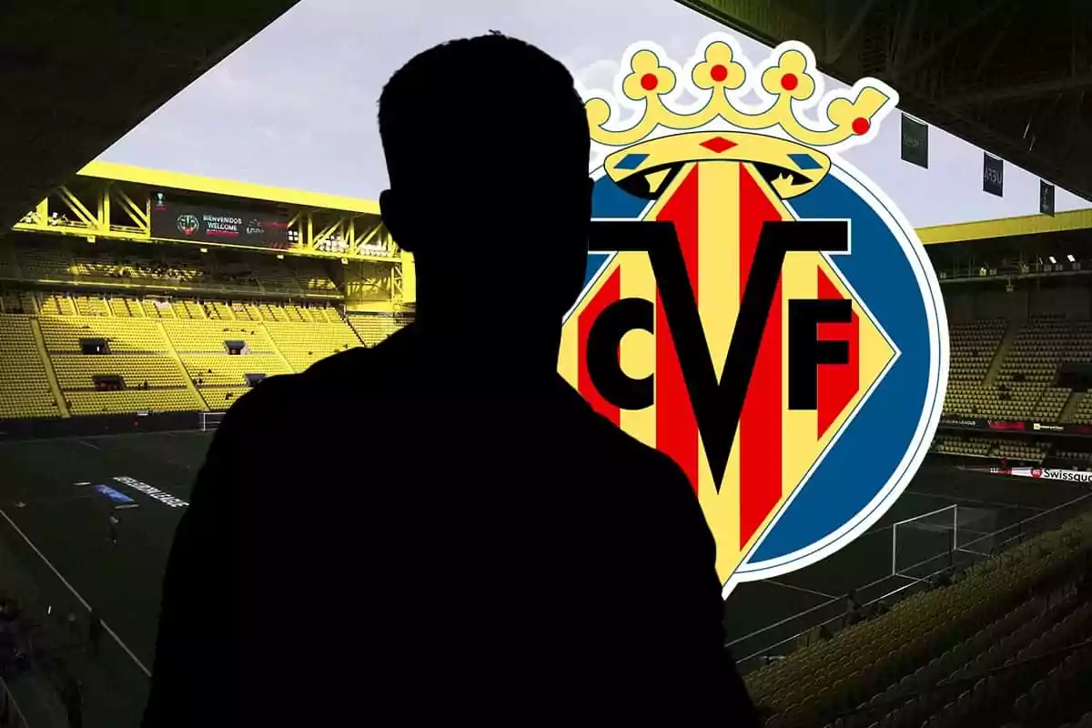 Silueta de Iñaki Peña frente al escudo del Villarreal CF en un estadio de fútbol.