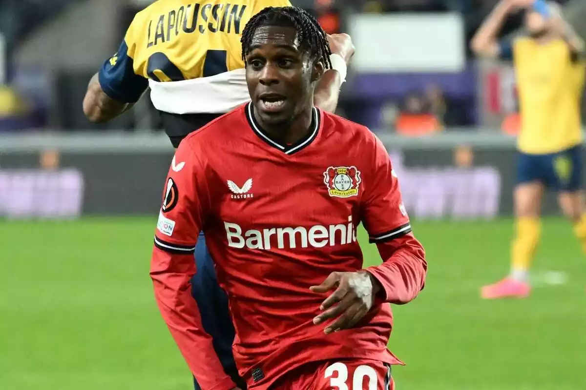 Jeremie Frimpong en un partido con el Leverkusen Jeremie Frimpong en un partido con el Leverkusen