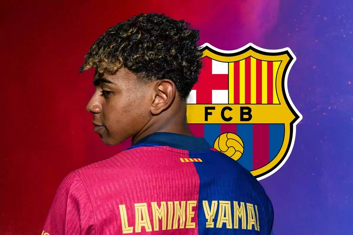 Lamine Yamal con la camiseta del FC Barcelona y el escudo del club de fondo.