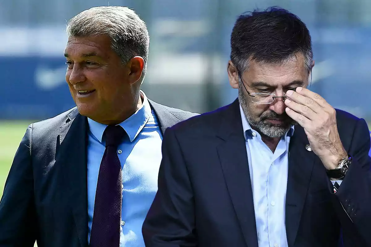 Dos hombres con traje, Laporta sonriendo y Bartomeu ajustándose las gafas.