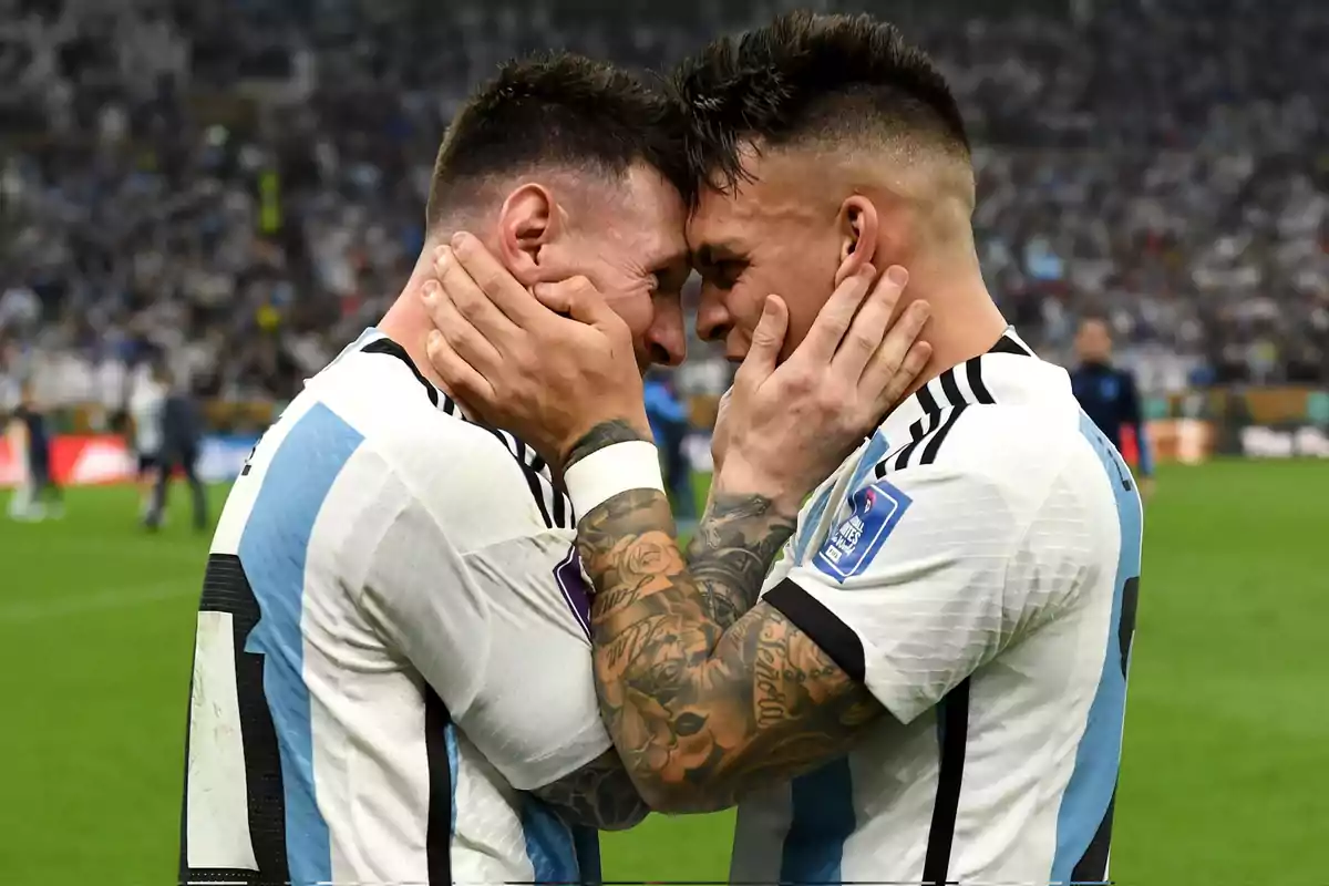 Lautaro and Leo Messi celebrating the victory with the Argentina national team