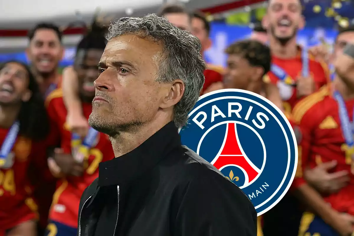 Luis Enrique con expresión seria en primer plano, con un grupo de jugadores de España celebrando en el fondo y el logo del Paris Saint-Germain superpuesto.