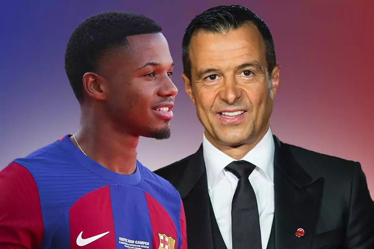 Ansu Fati y Jorge Mendes, uno con una camiseta del FC Barcelona y otro con traje y corbata, posan juntos frente a un fondo degradado.