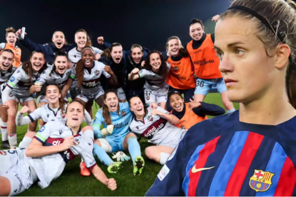 Un grupo de jugadoras de fútbol celebra en el campo mientras una jugadora del Barcelona aparece en primer plano.