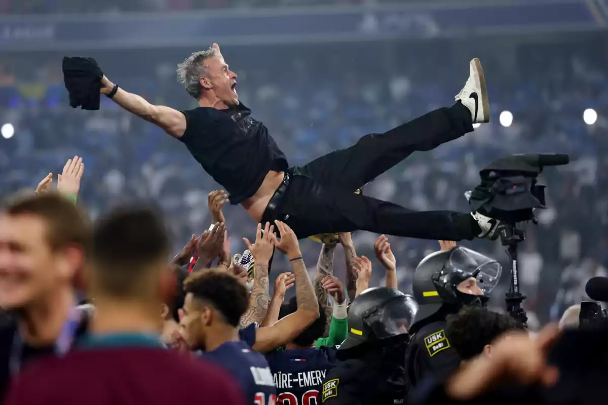 Luis Enrique fue el gran protagonista de la primera Champions de la historia del PSG Luis Enrique fue el gran protagonista de la primera Champions de la historia del PSG