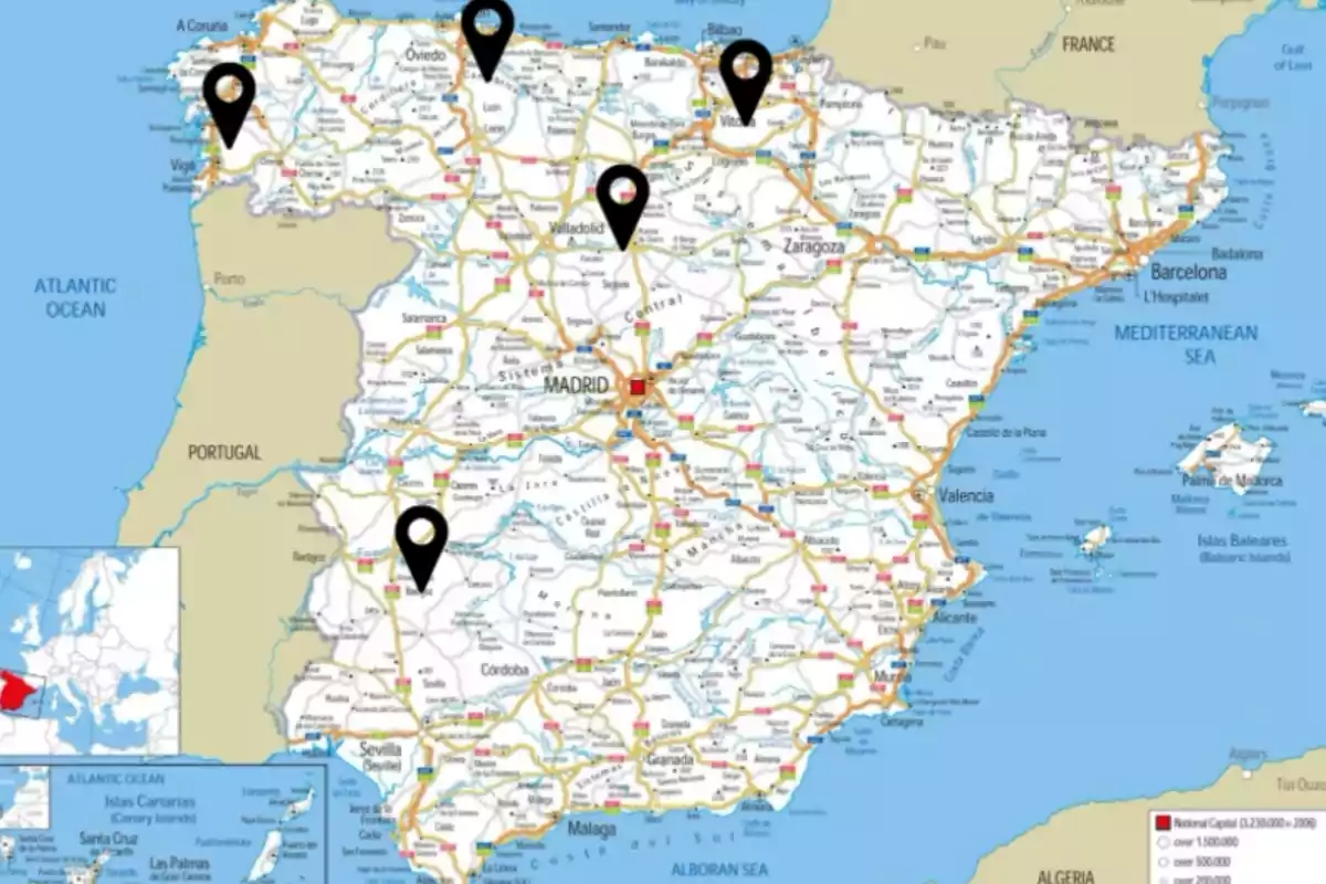 Mapa de España con marcadores en las ciudades de Oviedo, Vitoria, A Coruña, Madrid y Sevilla.
