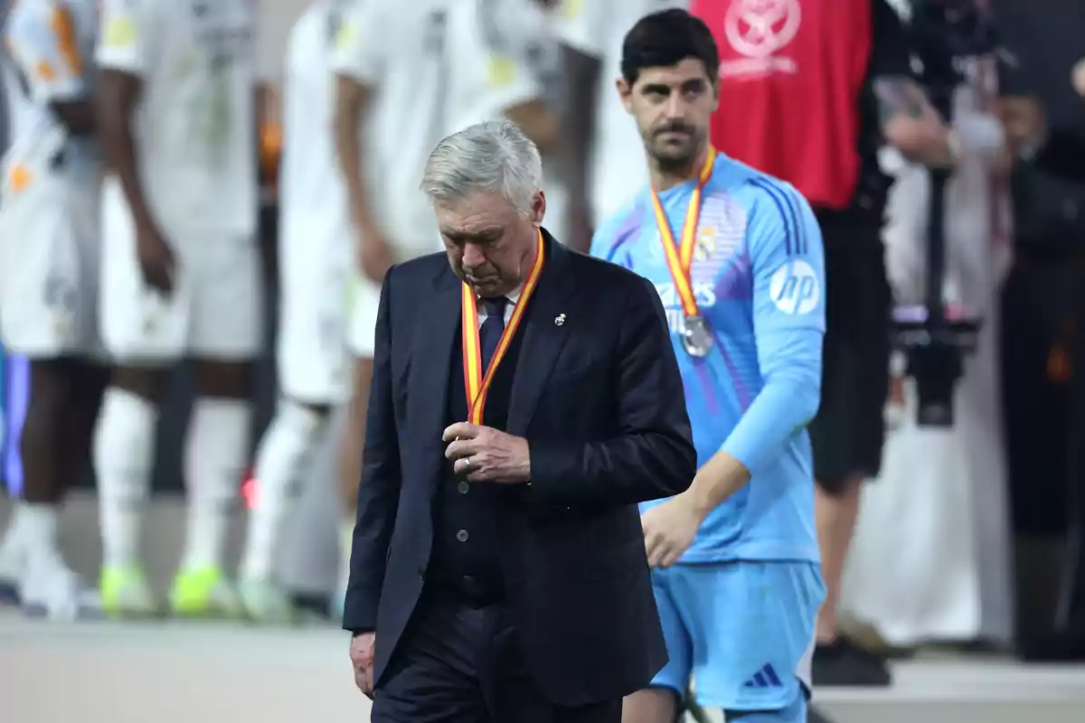 Ancelotti no está acostumbrado a perder finales. Hubo bronca a los jugadores