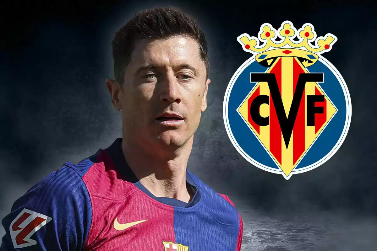 Un jugador de fútbol con una camiseta azul y roja junto al escudo del Villarreal CF.