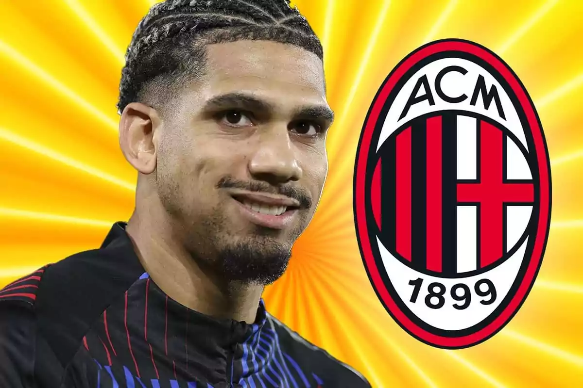 Un futbolista con trenzas sonríe frente al escudo del AC Milan sobre un fondo amarillo brillante