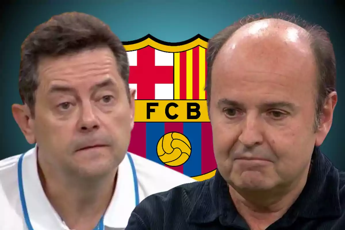 Dos hombres con expresiones serias frente al escudo del FC Barcelona.