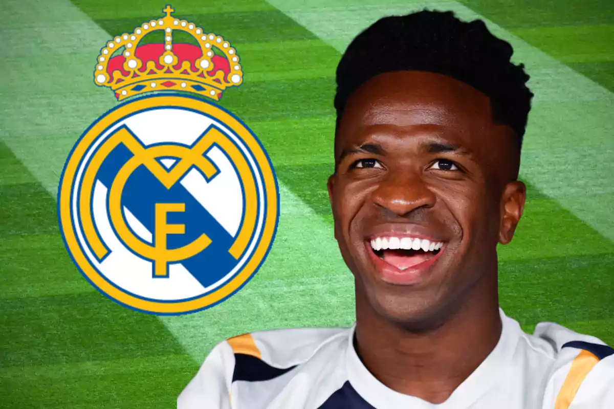 Real Madrid player Vinícius Júnior smiles